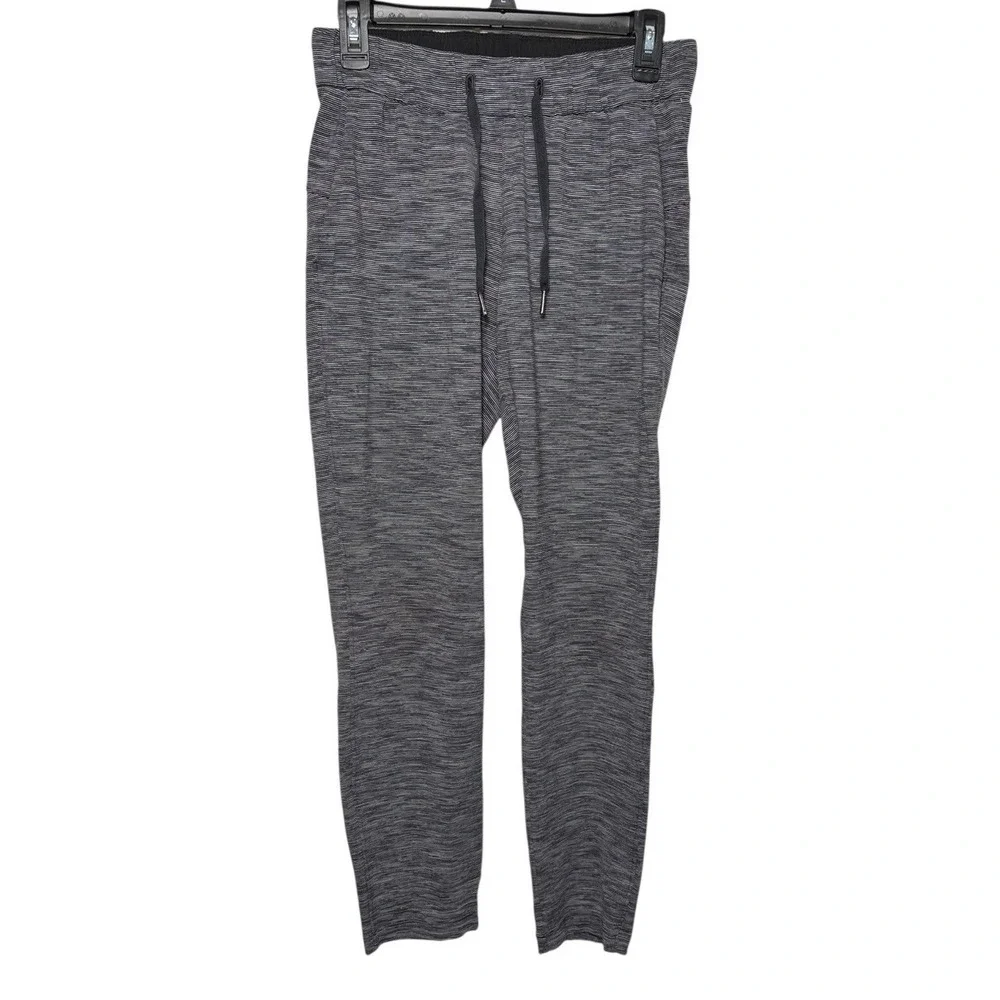 Lululemon Women's On The Fly Pant 28